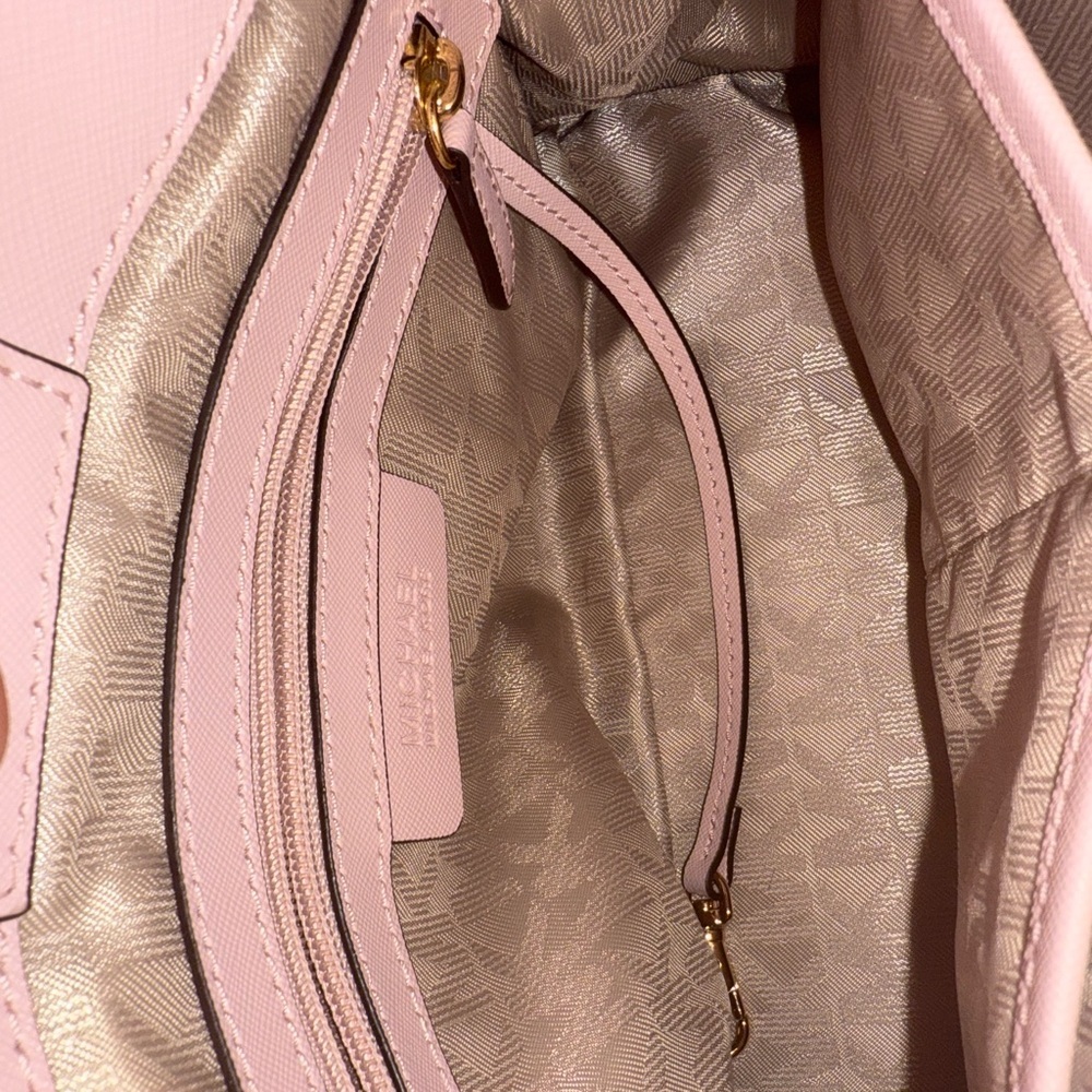 Michael Kors Hamilton Light Pink Satchel with Gold Hardware - Picture 11 of 14